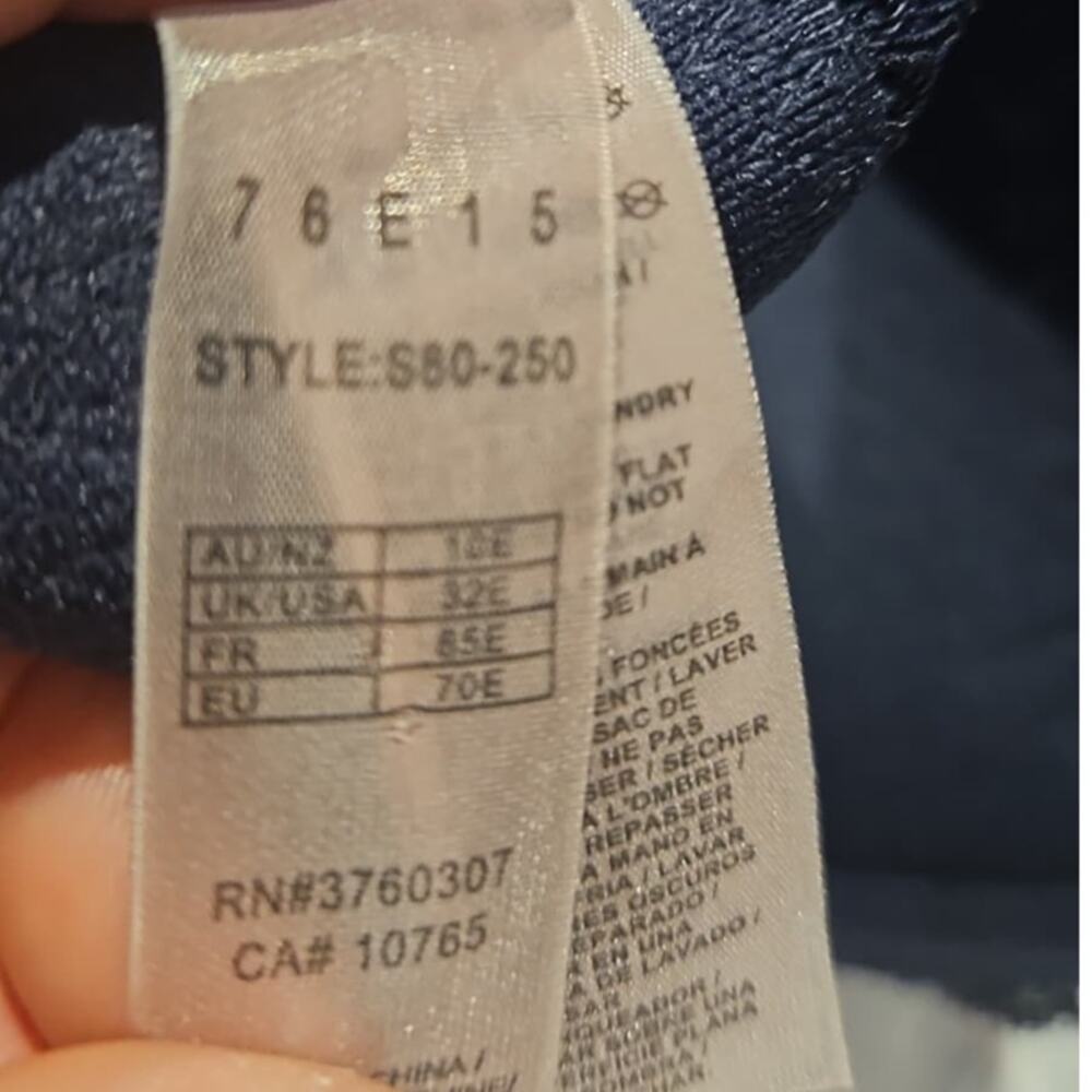Stella McCartney Smooth & Lace Plunge Bra – 32E - Picture 4 of 5